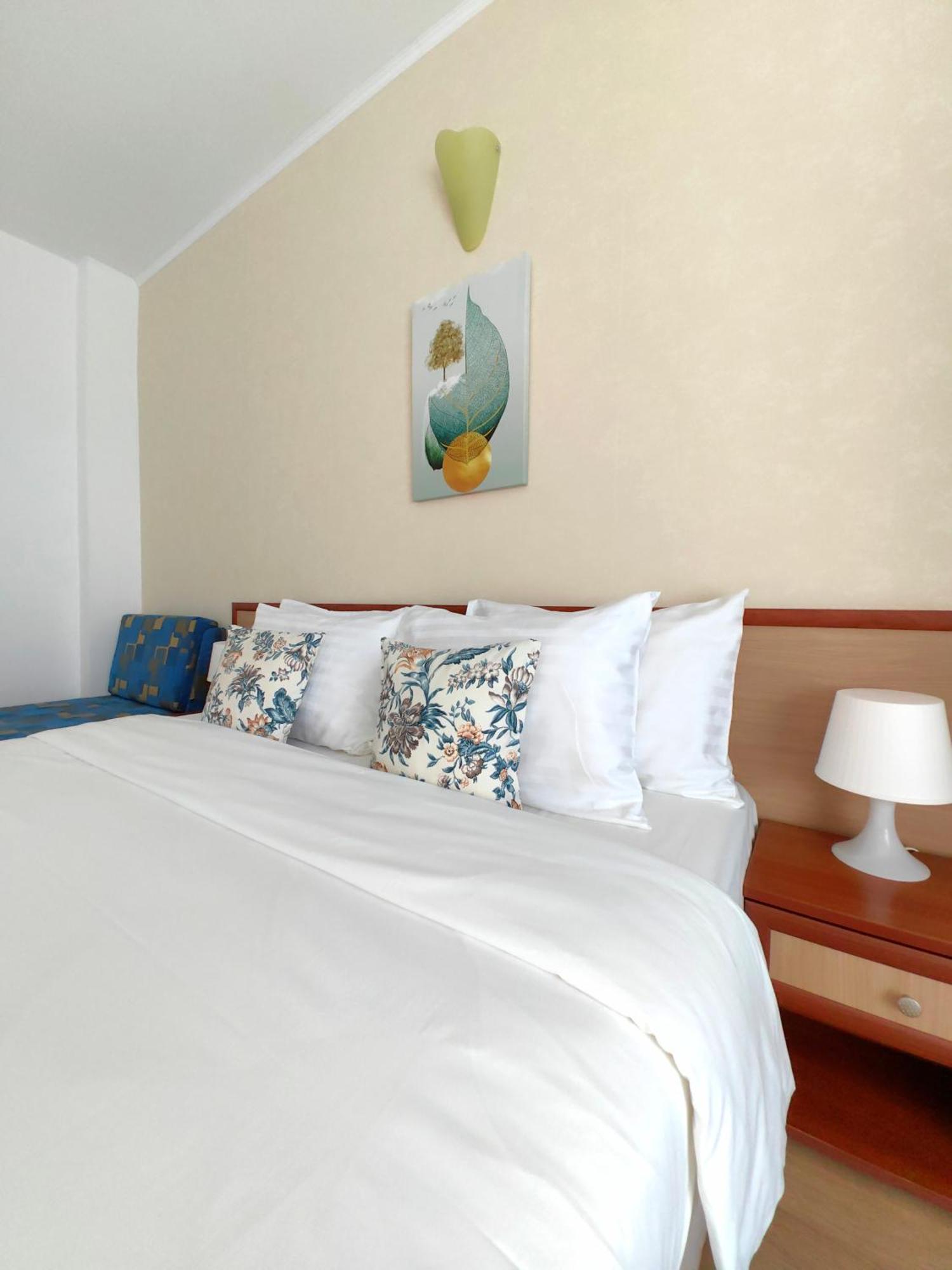 Albatros 2 Family Hotel Китен Экстерьер фото